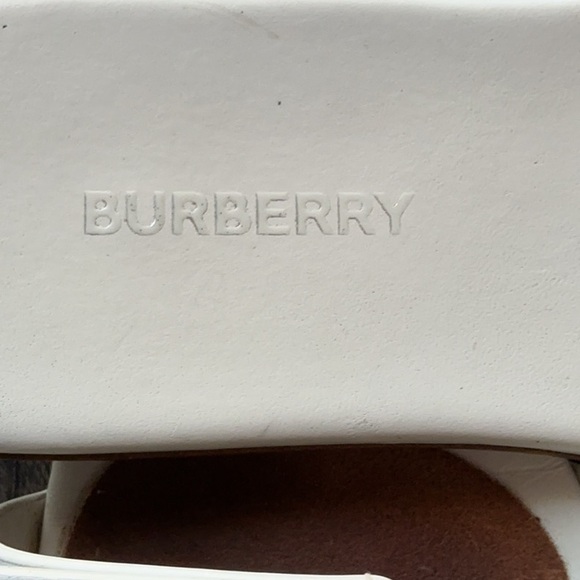 Burberry White Leather Slide On Sandals 8 - Picture 4 of 13